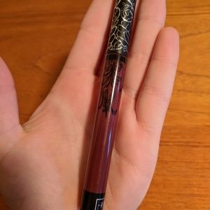Kat Von D Everlasting liquid lipstick Exorcism